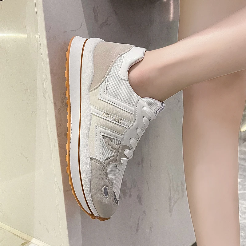 Chunky Sneakers Women Thick Bottom New Stripe Platform Vulcanize Shoes Fashion Breathable Casual Running Shoe for Woman
Chunky Sneakers Women Thick Bottom New Stripe Platform Vulcanize Shoes Fashion Breathable Casual Running Shoe for Woman