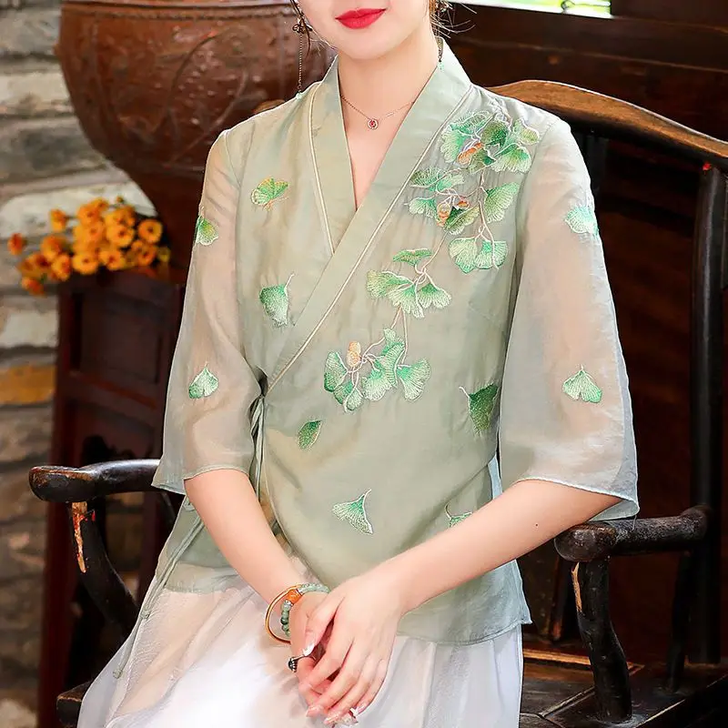 Chinese Style Embroidery Lace Up Hanfu Cardigan Womens Tea Suit Summer Retro Temperament Cross-collar Shirts Women Tops
Chinese Style Embroidery Lace Up Hanfu Cardigan Womens Tea Suit Summer Retro Temperament Cross-collar Shirts Women Tops