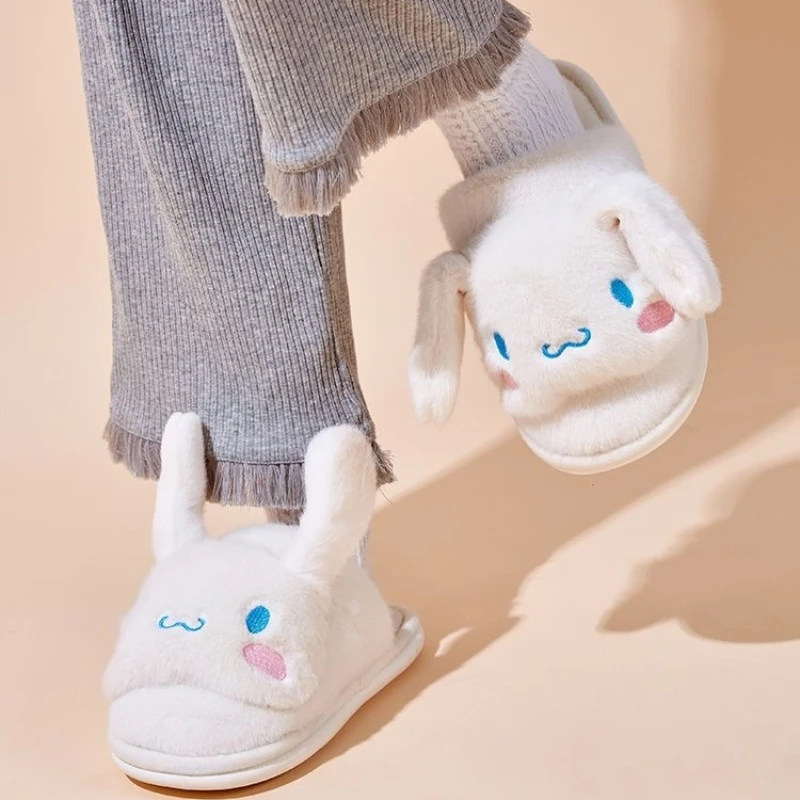 Симпатичные Sanrio My Melody Cinnamoroll плюшевые тапочки Аниме хлопок теплые Мультяшные осенние зимние Нескользящие шлепанцы с передвижными ушками подарок
Симпатичные Sanrio My Melody Cinnamoroll плюшевые тапочки Аниме хлопок теплые Мультяшные осенние зимние Нескользящие шлепанцы с передвижными ушками подарок