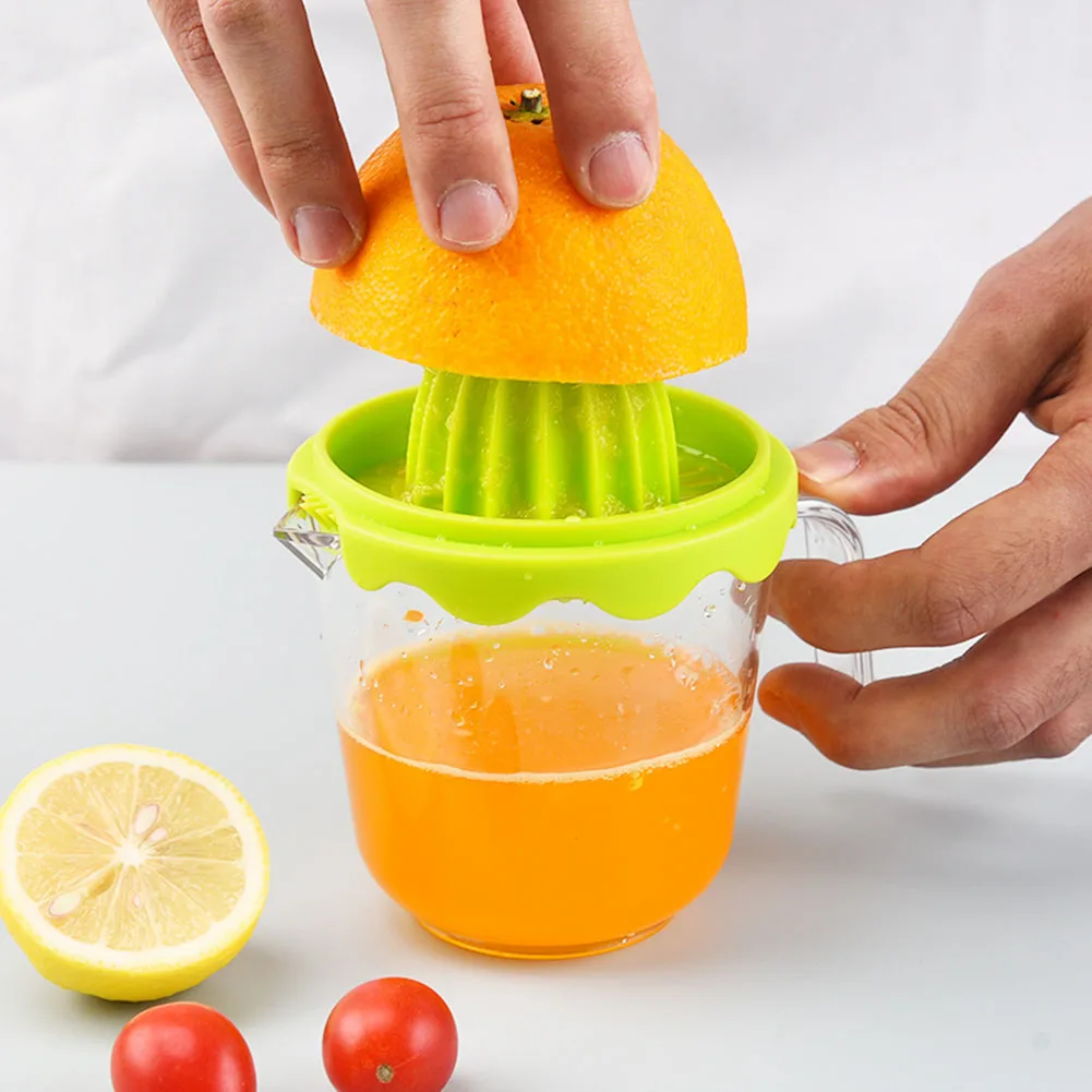Fruit Juicer Home Manual Lemon Squeezer Multifunctional Household Small Juicer Plastic Manual Juicer Orange Citrus Squeezer
Fruit Juicer Home Manual Lemon Squeezer Multifunctional Household Small Juicer Plastic Manual Juicer Orange Citrus Squeezer
