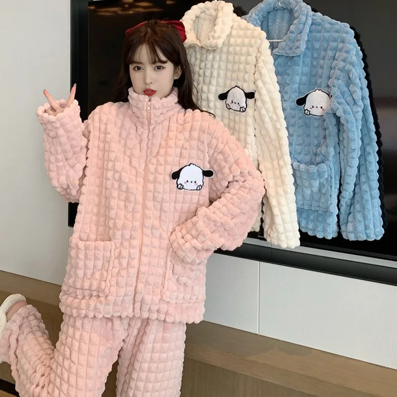 Sanrios Kawaii Мультфильм похвалка Женская домашняя одежда Аниме Костюм Осень Зима Коралловая флисовая одежда для сна для девочек
Sanrios Kawaii Мультфильм похвалка Женская домашняя одежда Аниме Костюм Осень Зима Коралловая флисовая одежда для сна для девочек
