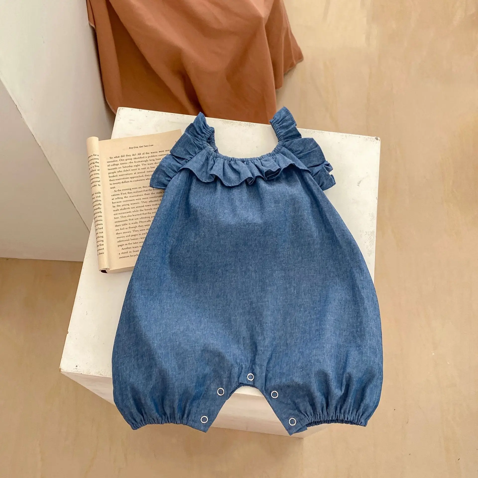 

Summer 2024 Baby Girls Bodysuit Denim Sleevless Ruffle Solid Loose Breathable Thin Infant Girl Romper Newborn Girl Outfits