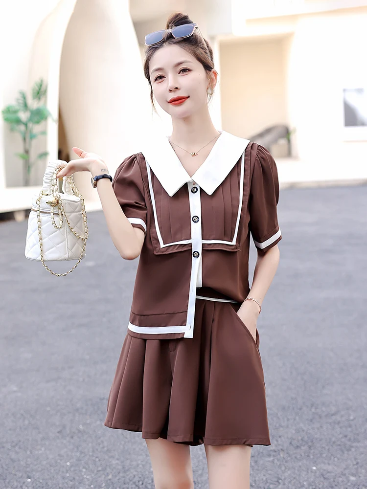 Short Sleeved Cardigan Coat and Wide Leg Pants Set for Women, Casual Sports Outfit Elegant Shorts Suit Summer Fashion 2023
Short Sleeved Cardigan Coat and Wide Leg Pants Set for Women, Casual Sports Outfit Elegant Shorts Suit Summer Fashion 2023