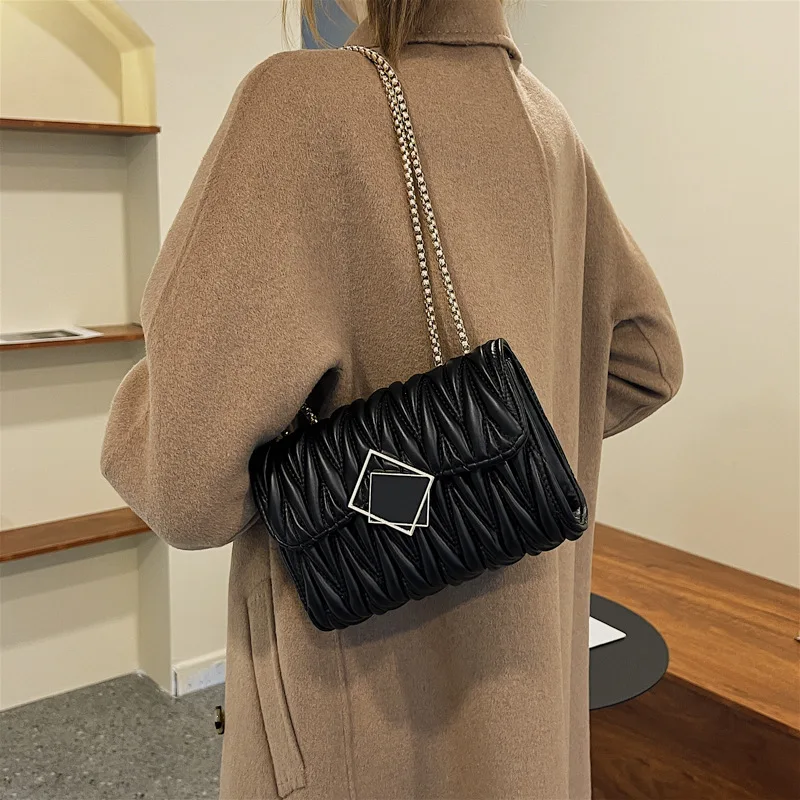 Fashion Small Bag Female 2022 One-Shoulder Messenger Bag Lady Luxury Chain Bag Simple Casual Rhombus Bag Trendy Vintage Square B
Fashion Small Bag Female 2022 One-Shoulder Messenger Bag Lady Luxury Chain Bag Simple Casual Rhombus Bag Trendy Vintage Square B
