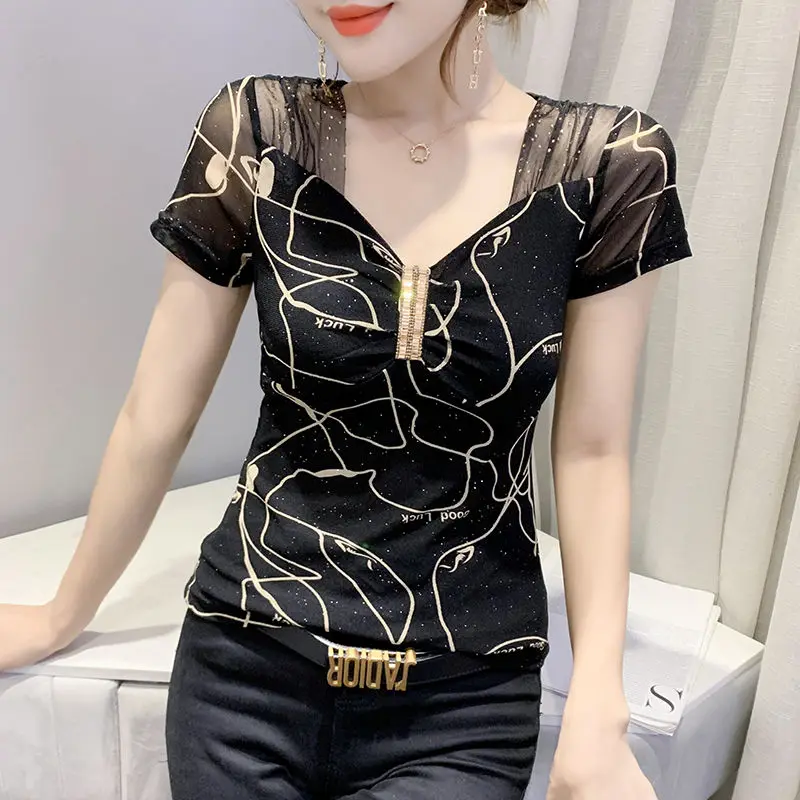 

Stylish Folds Diamonds T-shirt Casual Gauze Spliced Female Clothing Sequined Slim Sexy V-Neck Summer Letter Printed Pullovers