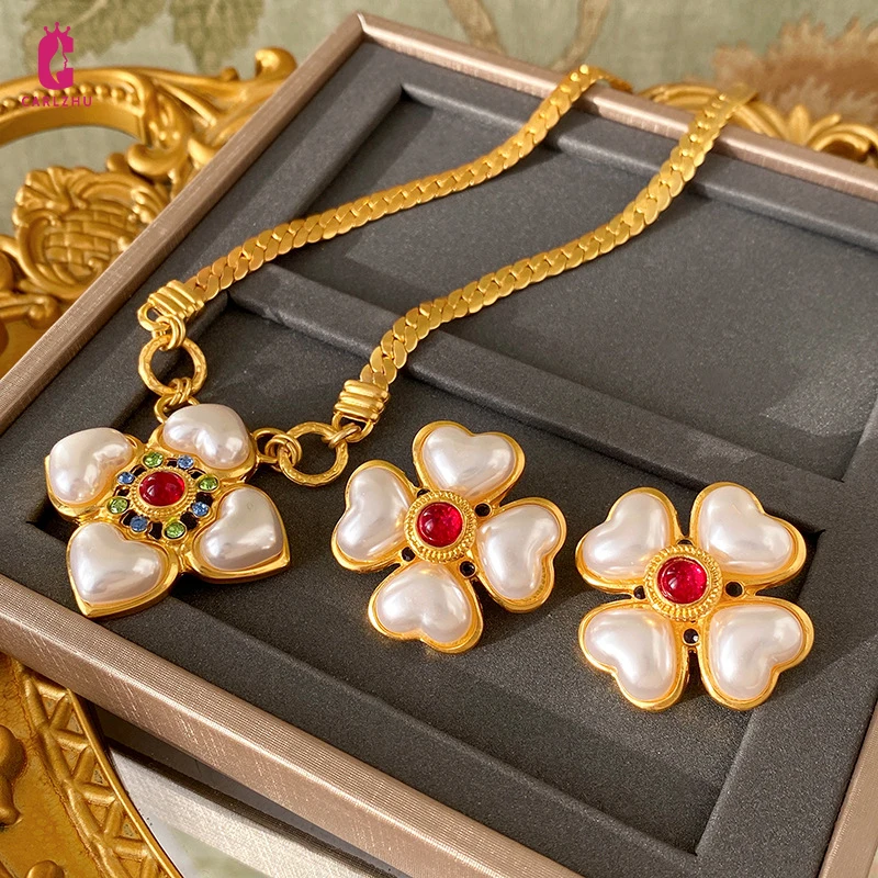 Ожерелье и серьги Стразы в винтажном средневековом стиле с искусственными жемчужинами и цветами для женщин, набор модных свадебных украшений для невесты и вечеринки 
Ожерелье и серьги Стразы в винтажном средневековом стиле с искусственными жемчужинами и цветами для женщин, набор модных свадебных украшений для невесты и вечеринки