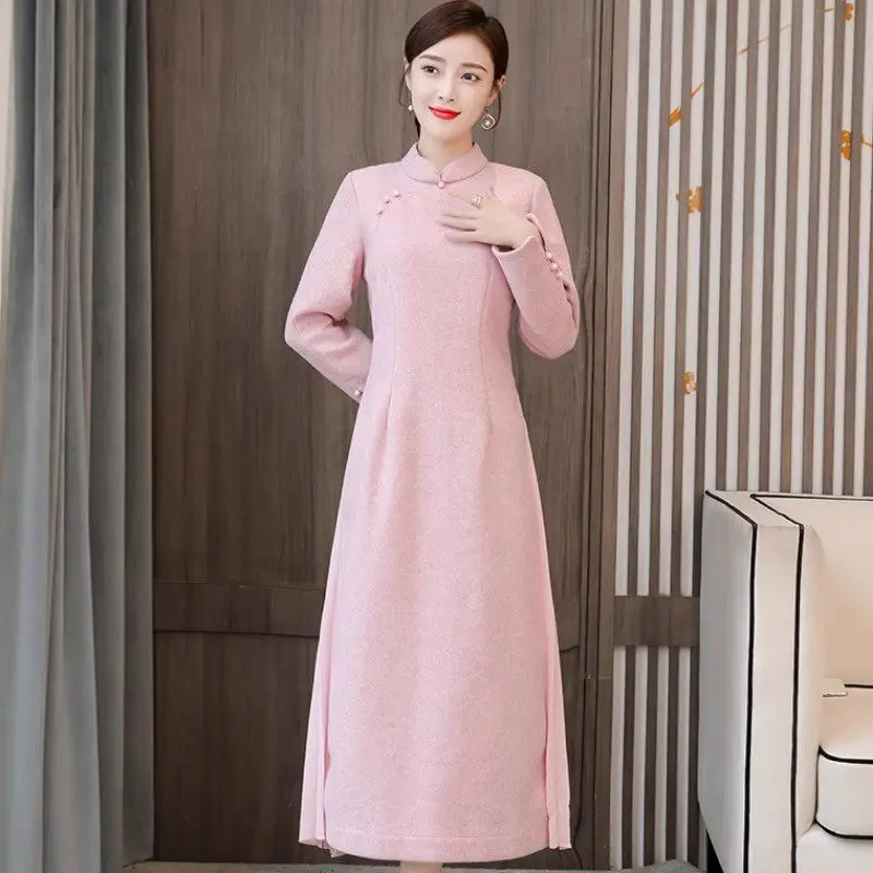 

2023 Autumn And Winter Chinese Style Retro Improved Qipao Women's Fashion Elegant Thickened Woolen Dress Spliced Vestidos Z3589