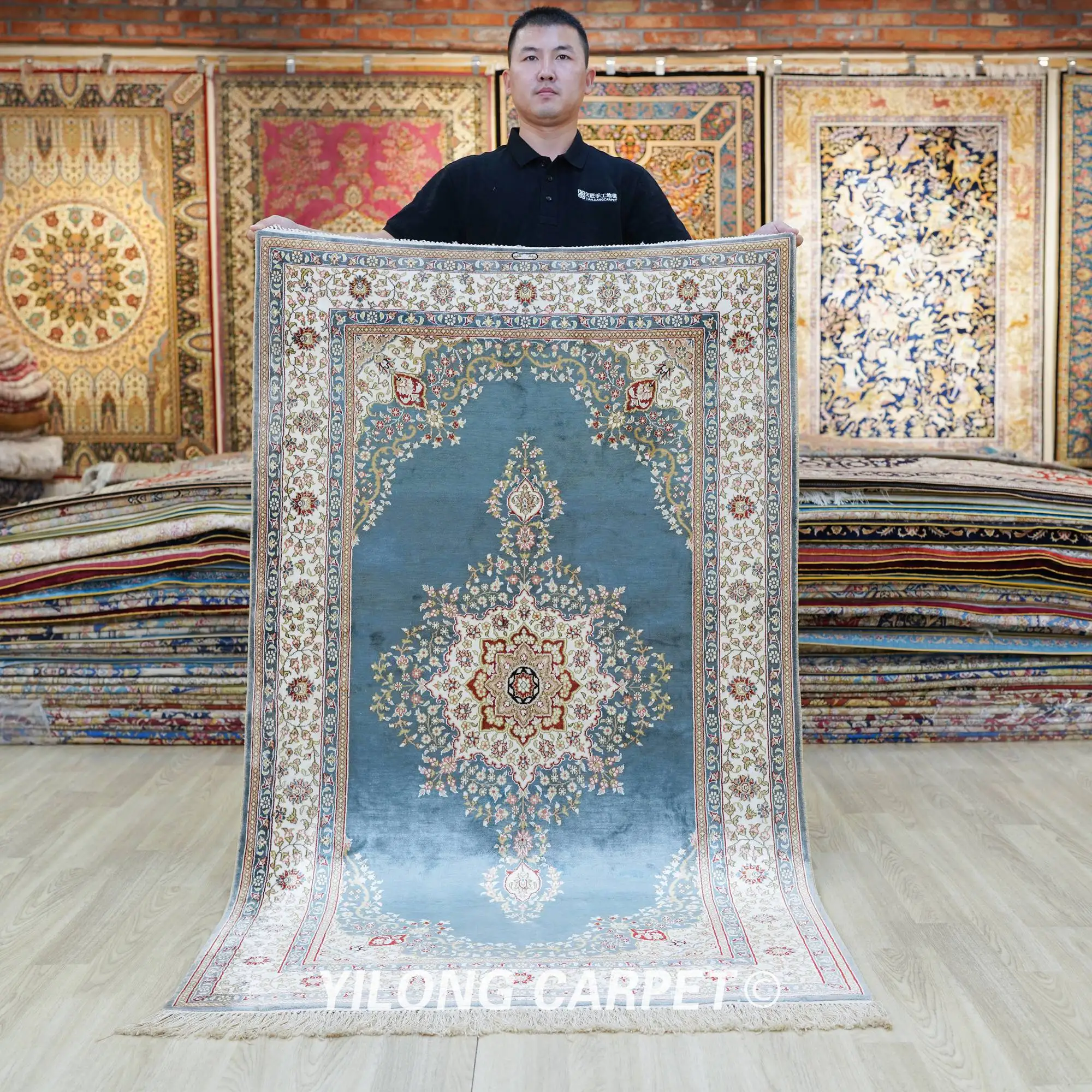 3 'x 5' Ручная работа персидский популярный дизайн семейный ковер синий оптом Восточный ковер (LH1030B)
3 'x 5' Ручная работа персидский популярный дизайн семейный ковер синий оптом Восточный ковер (LH1030B)