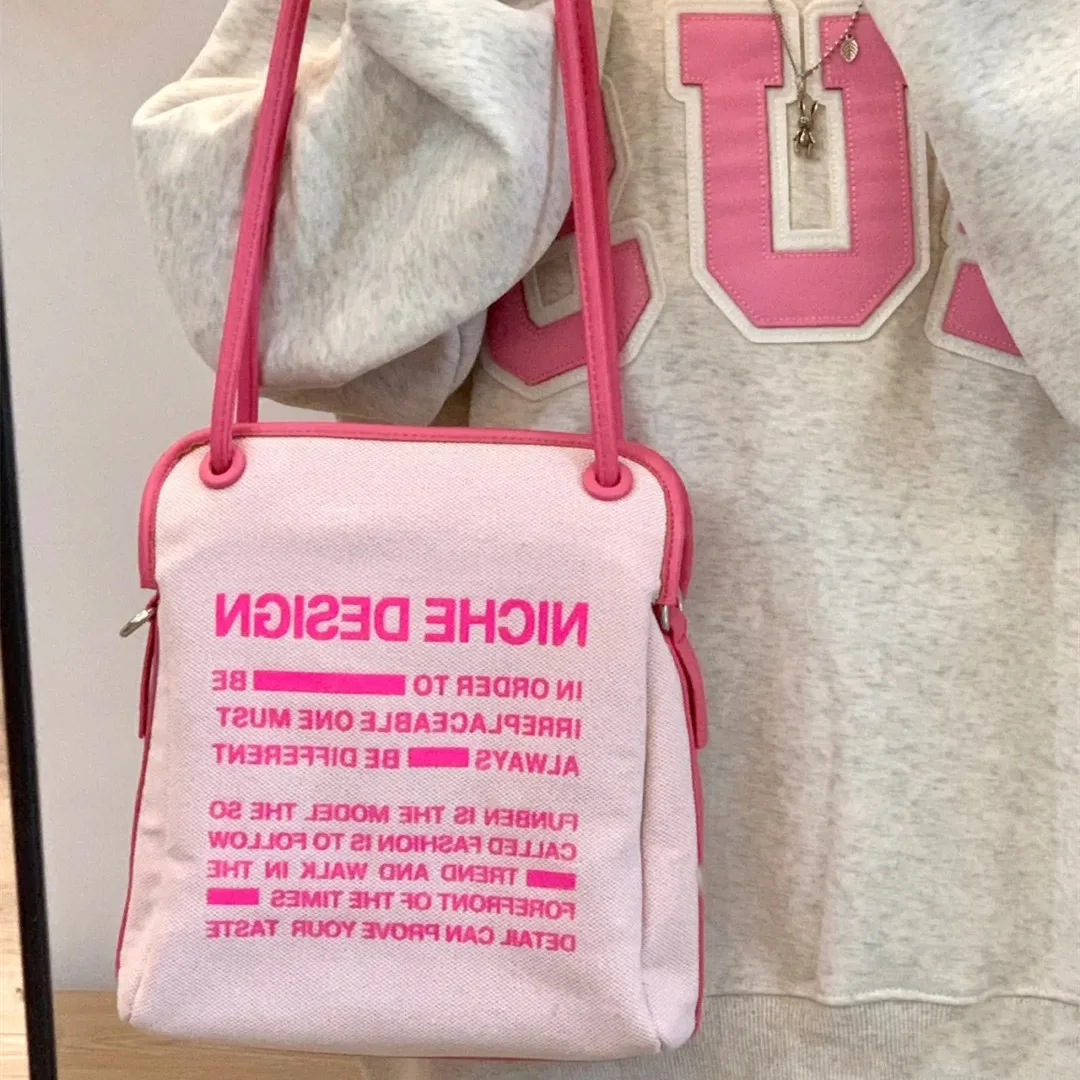 Causal Letters Print Shoulder Messenger Bag Women Canvas Shopper Tote Bag Cute Pink Pu Strap Crossbody Bag Designer Eco Handbag
Causal Letters Print Shoulder Messenger Bag Women Canvas Shopper Tote Bag Cute Pink Pu Strap Crossbody Bag Designer Eco Handbag