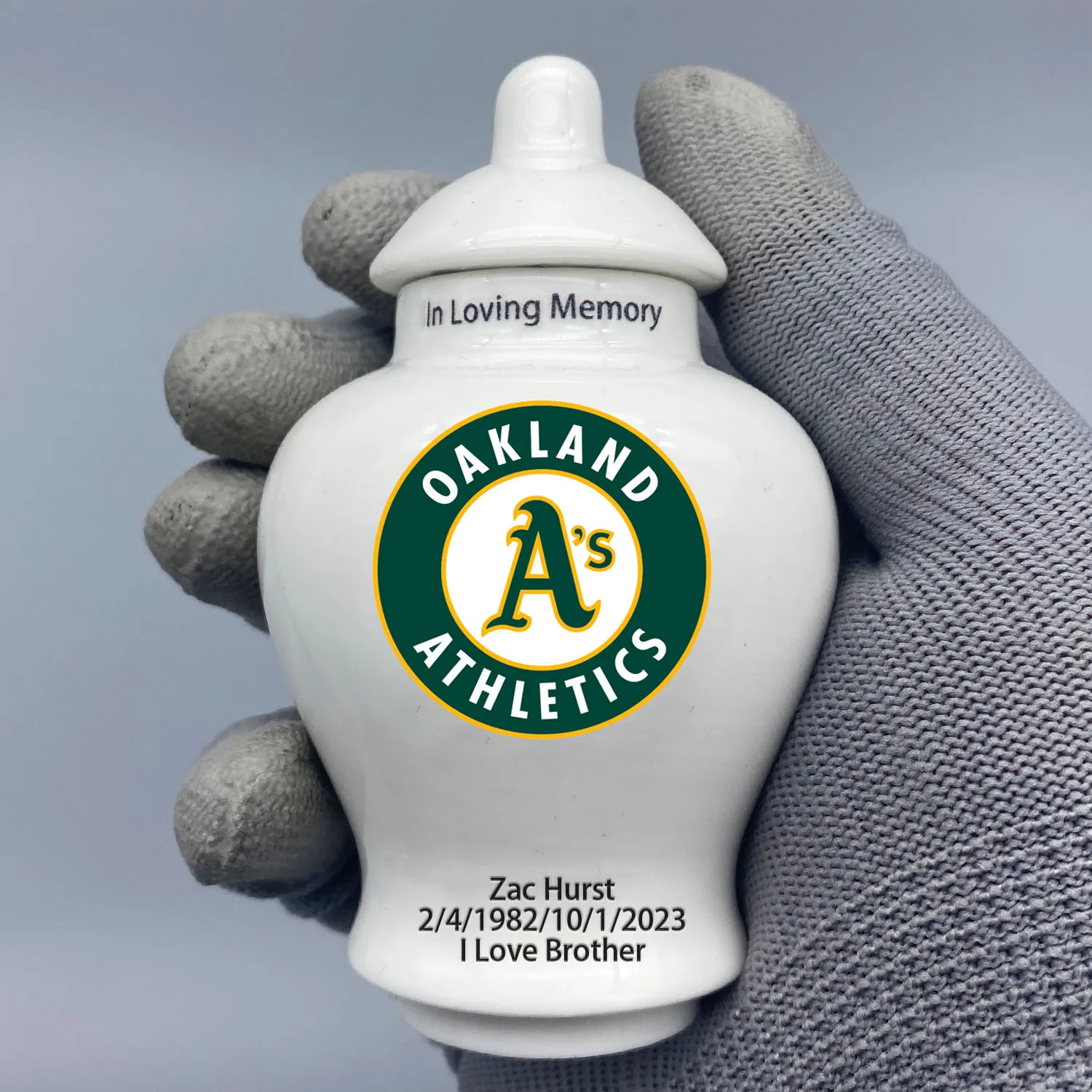 

Mini Urn for Oakland Athletics-themed Logo Custom Urn.Send me the name/date you want to appear on the urn by Remarks Message