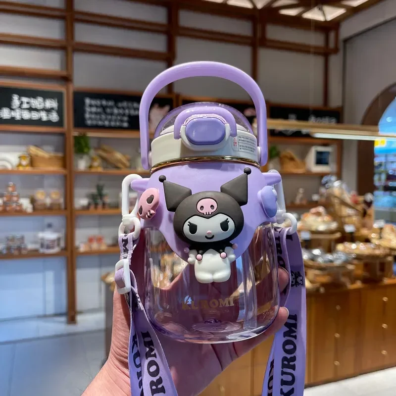 820ML Sanrio Kuromi Mymelod Cinnamoroll Water Bottle Cute Water Cup Students Children Kawaii Mug With Straw Large-Capacity
820ML Sanrio Kuromi Mymelod Cinnamoroll Water Bottle Cute Water Cup Students Children Kawaii Mug With Straw Large-Capacity