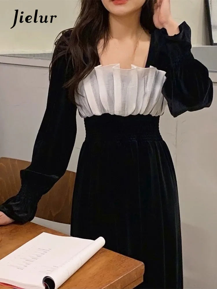 Jielur Design Evening Party Dress Women 2022 Spring Velvet Black Dress Retro Puff Sleeve Elegant Midi Dress French Vintage Slim
Jielur Design Evening Party Dress Women 2022 Spring Velvet Black Dress Retro Puff Sleeve Elegant Midi Dress French Vintage Slim