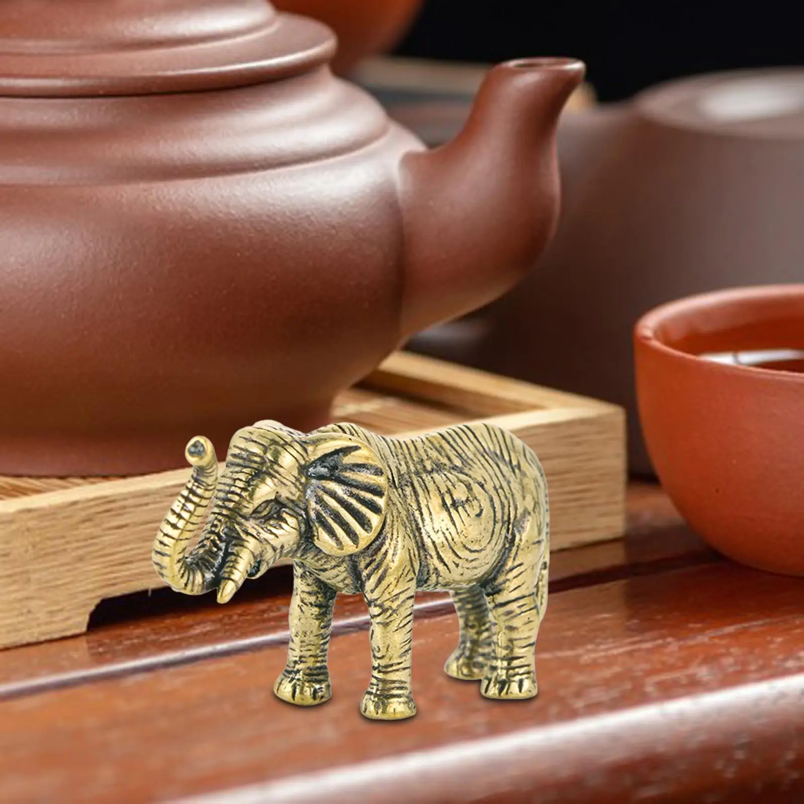 Elephant Statues Crafts Sculpture Mascot Animal Figurine Elephant Statue for Shelf Table Living Room Indoor Decor 
Elephant Statues Crafts Sculpture Mascot Animal Figurine Elephant Statue for Shelf Table Living Room Indoor Decor