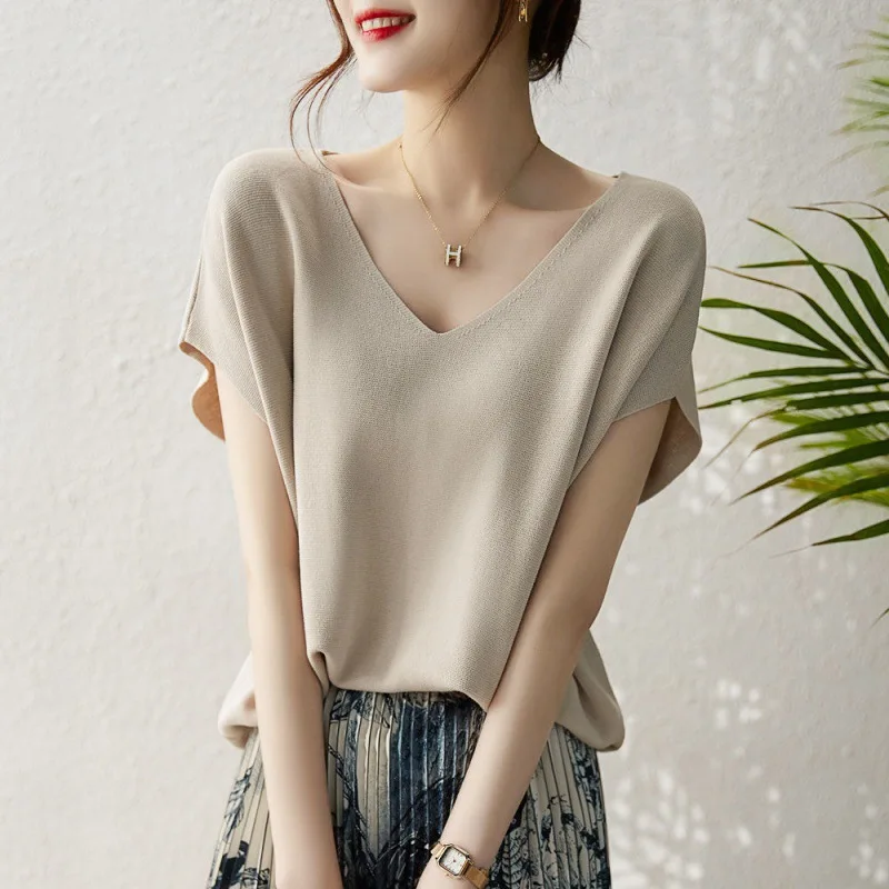 Ice Silk Sweater Women's Summer New Loose Slimming Temperament Batwing Sleeve Inner Wear Thin Short-Sleeved T-shirt
Ice Silk Sweater Women's Summer New Loose Slimming Temperament Batwing Sleeve Inner Wear Thin Short-Sleeved T-shirt