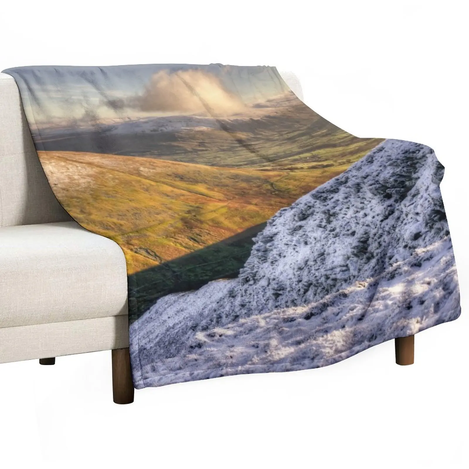 New Helvellyn & Thirlmere From Lonscale Fell Throw Blanket Softest Plaid Summer Beddings Hairy Blankets
New Helvellyn & Thirlmere From Lonscale Fell Throw Blanket Softest Plaid Summer Beddings Hairy Blankets