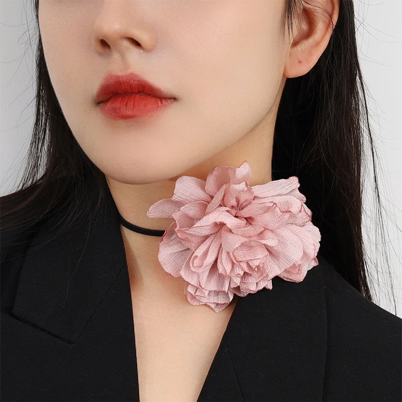 Large Flower Choker Necklace for Women Goth Big Flower Rope Chain Necklace Elegant French Fabric Flower Neck Collar Jewelry Gift
Large Flower Choker Necklace for Women Goth Big Flower Rope Chain Necklace Elegant French Fabric Flower Neck Collar Jewelry Gift