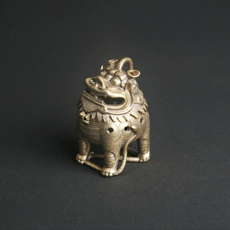 Antique Brass Luduan Stepping on Snake Incense Burner Desktop Decoration Creative Sandalwood Burner
Antique Brass Luduan Stepping on Snake Incense Burner Desktop Decoration Creative Sandalwood Burner