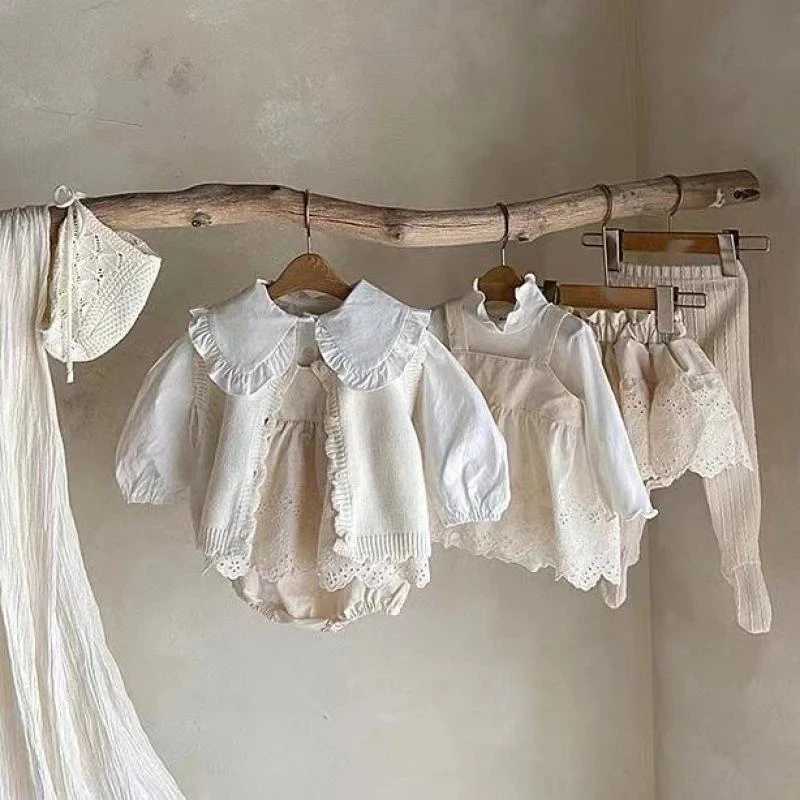2023 Spring Autumn Newborn Baby Bodysuit Girls Sleeveless Sling Jumpsuit Cotton Toddler Girls Embroidery Suspender Dresses
2023 Spring Autumn Newborn Baby Bodysuit Girls Sleeveless Sling Jumpsuit Cotton Toddler Girls Embroidery Suspender Dresses