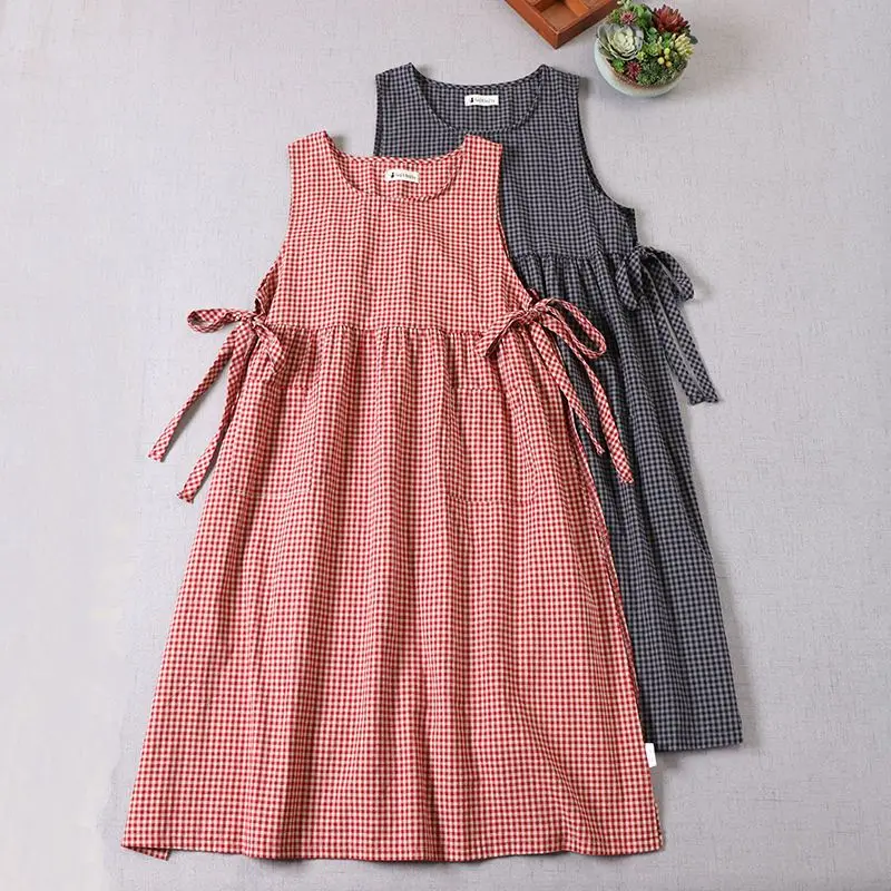 Vintage Mori Girl Style Tank Dress Women Spring Summer Cotton Linen Plaid Sleeveless Round Neck Loose Long Dresses with Pockets
Vintage Mori Girl Style Tank Dress Women Spring Summer Cotton Linen Plaid Sleeveless Round Neck Loose Long Dresses with Pockets