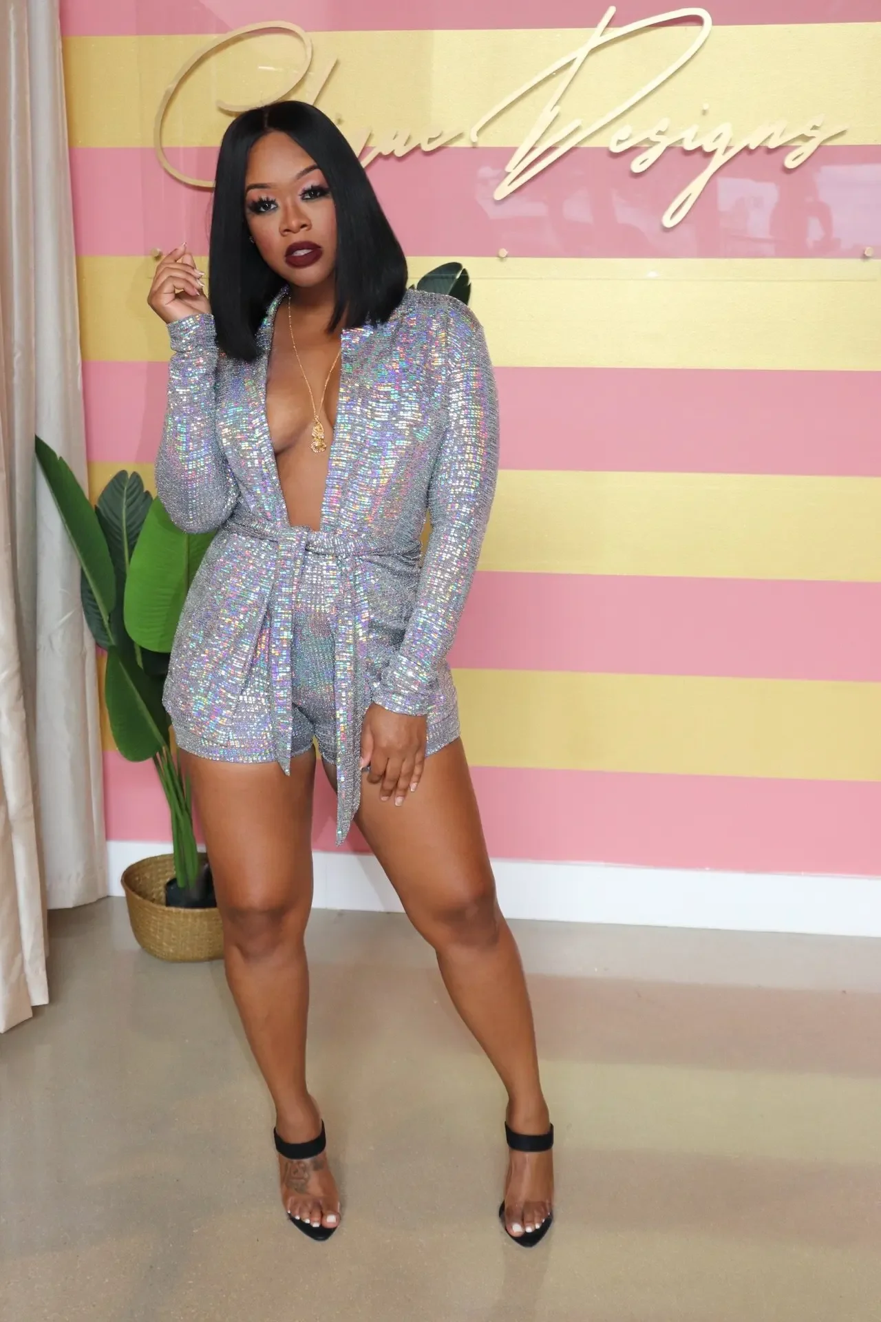 2024 Women's Long Sleeve Lapel Fashion Sexy Sequin Gilded Nightclub Two Piece Set
2024 Women's Long Sleeve Lapel Fashion Sexy Sequin Gilded Nightclub Two Piece Set