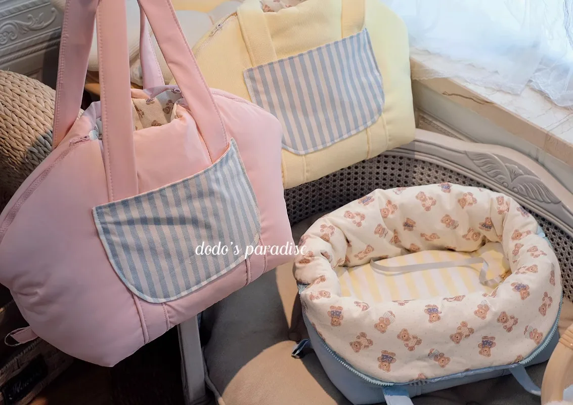 Pet Dog Carrier Backpack Outdoor Bag Autumn Winter Thickened Warm Teddy Chihuahua Cat Kennel Dual-use accessories
Pet Dog Carrier Backpack Outdoor Bag Autumn Winter Thickened Warm Teddy Chihuahua Cat Kennel Dual-use accessories