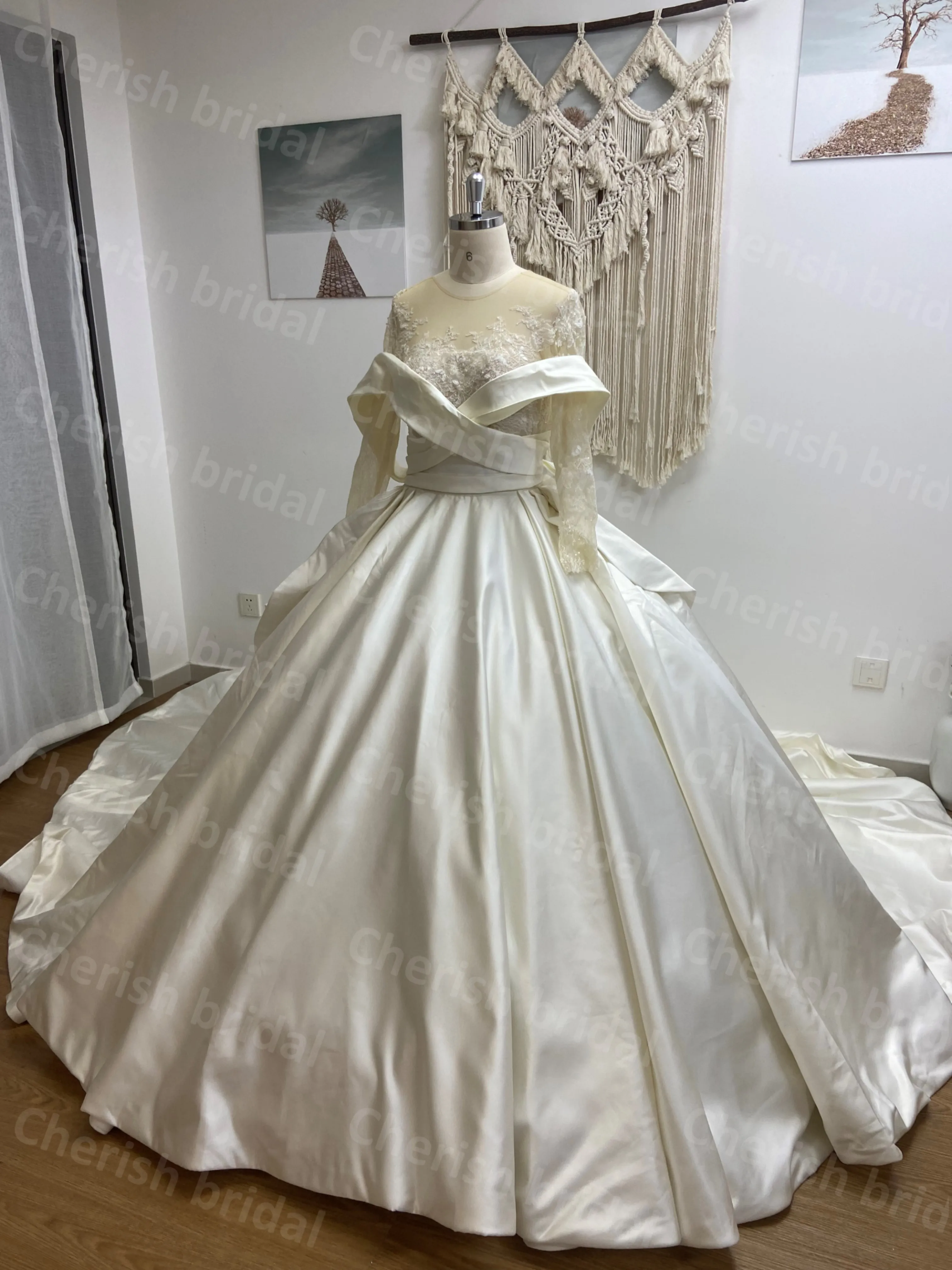 

C5078B Satin Ball Gown Wedding Dress for Bride, Long Sleeve Lace Applique and Beading Bride Dress Backless Princess Bridal Gown