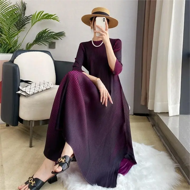 Плиссированное Платье миаке, весна 2023, длинная юбка премиум-класса с укороченными рукавами, темпераментный нишевой дизайн, летнее платье-трапеция с градиентом
Плиссированное Платье миаке, весна 2023, длинная юбка премиум-класса с укороченными рукавами, темпераментный нишевой дизайн, летнее платье-трапеция с градиентом