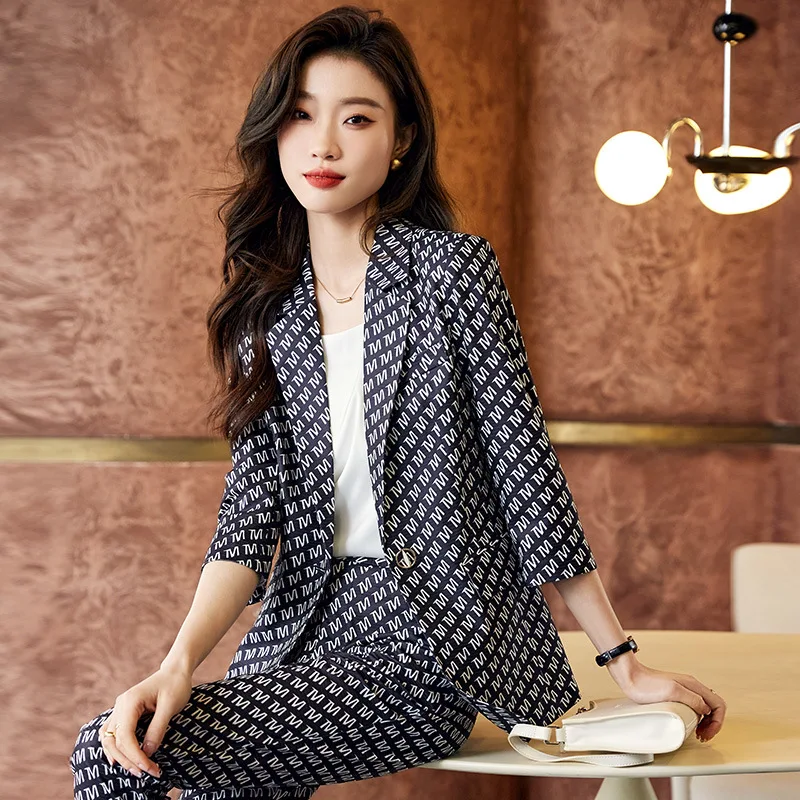 Houndstooth Woolen Blazer Women's Spring/Summer 2023 New Style Fashion Thick Suit Two-Piece Set
Houndstooth Woolen Blazer Women's Spring/Summer 2023 New Style Fashion Thick Suit Two-Piece Set