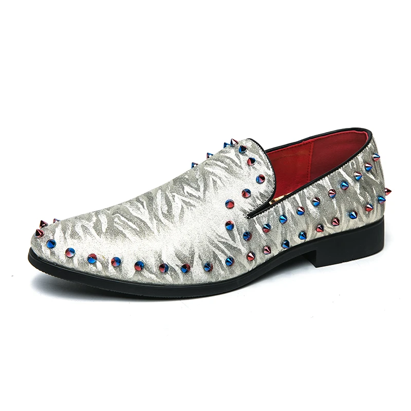 Silvery Man shoes Men leather Casual Shoes Fashion Rivet Male Shoes leisure Loafers Zapatos Hombre Elegant Party Shoes Slip-on
Silvery Man shoes Men leather Casual Shoes Fashion Rivet Male Shoes leisure Loafers Zapatos Hombre Elegant Party Shoes Slip-on