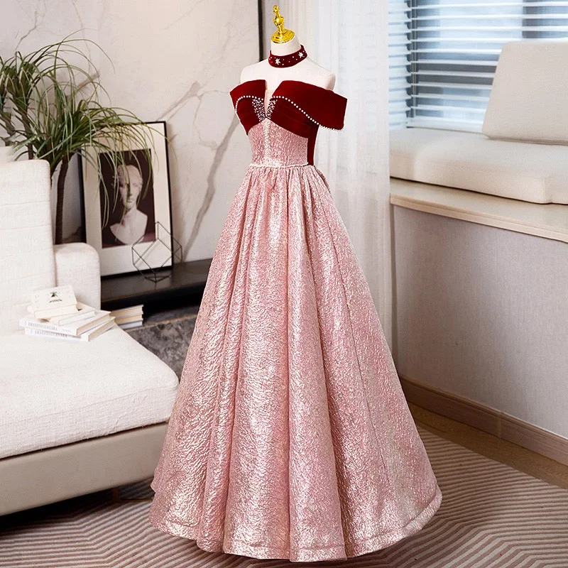 Elegant Red Velvet Bridesmaid Dresses Boat Neck A-line Off the Shoulder Dust Pink Gilding Pearls Formal Evening Pron Dress
Elegant Red Velvet Bridesmaid Dresses Boat Neck A-line Off the Shoulder Dust Pink Gilding Pearls Formal Evening Pron Dress