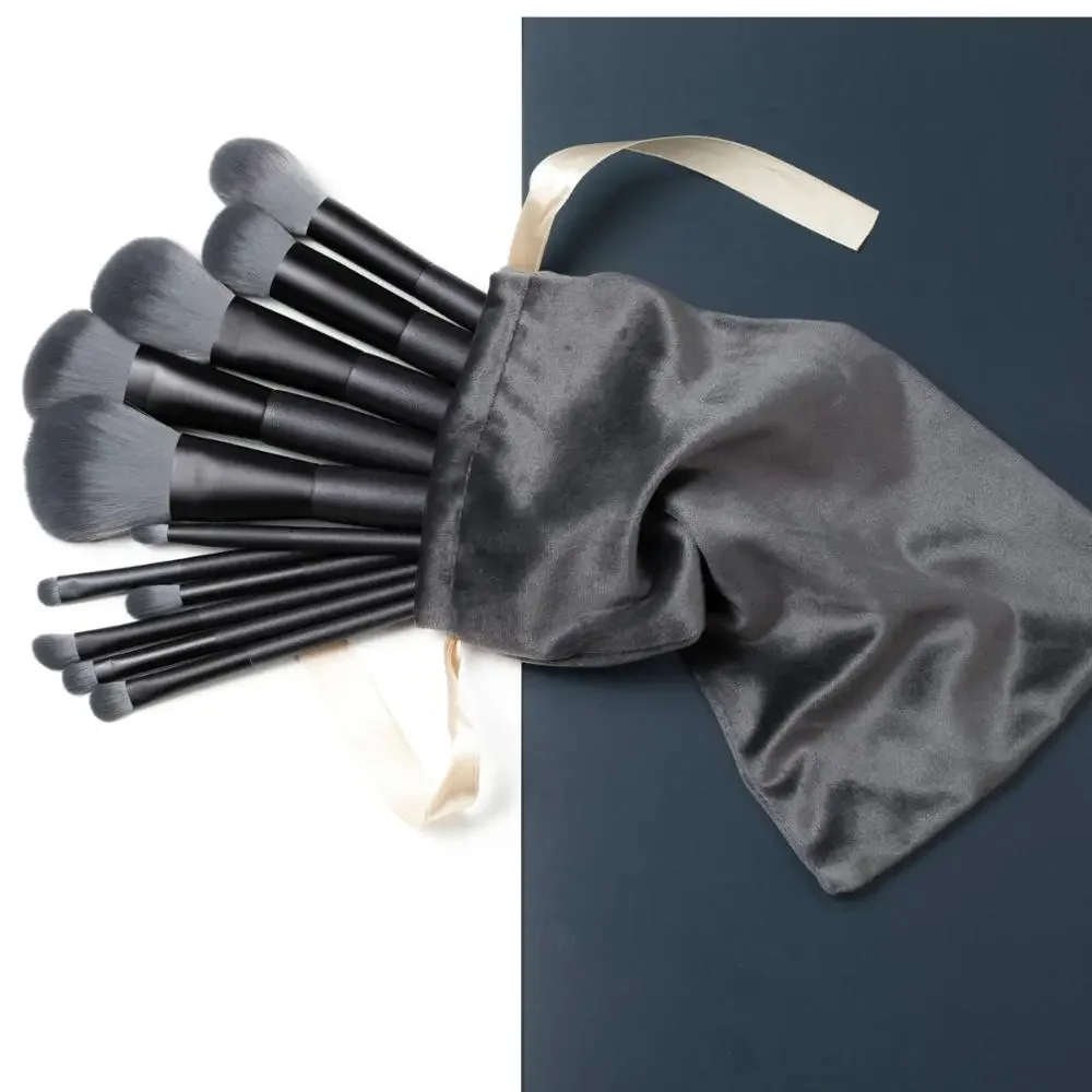 AILANDI 11 Pcs Synthetic Hair Matte Black Eyeshadow Powder Makeup Brushes Crease Blending highlighting Maquillage Kit
AILANDI 11 Pcs Synthetic Hair Matte Black Eyeshadow Powder Makeup Brushes Crease Blending highlighting Maquillage Kit