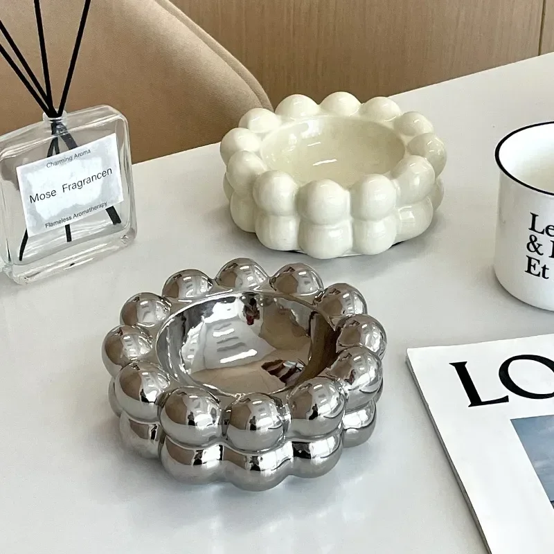 Tea Table Modern Bubble Luxury Room Sense Living Marshmallow Ceramic Art Creative Ashtray Light Desk Decoration
Tea Table Modern Bubble Luxury Room Sense Living Marshmallow Ceramic Art Creative Ashtray Light Desk Decoration