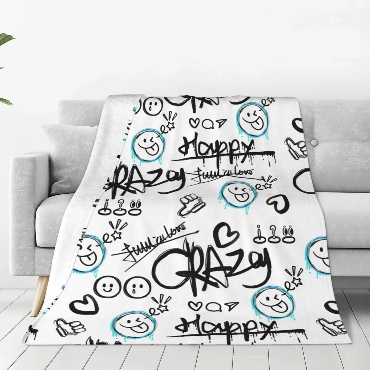 Smiling Face Graffiti Pattern Blanket Fleece Decoration Dazzle color Portable Warm Throw Blankets for Bedding Bedroom Rug Piece
Smiling Face Graffiti Pattern Blanket Fleece Decoration Dazzle color Portable Warm Throw Blankets for Bedding Bedroom Rug Piece