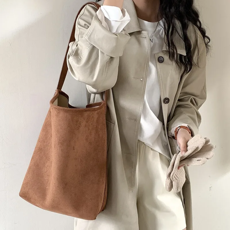 

High Capacity Retro Design Fashion Women Handbags And Purses 2024 Spring Suede PU Leather Crossbody Bags Shoulder Bags Bolsas