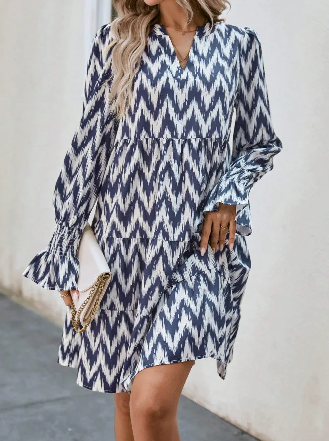 Womens V Neck Floral Flared Sleeve Midi Dress Women A-Line Print Long Sleeve Elegant Spring/Autumn Pullover Swing Dress Holiday
Womens V Neck Floral Flared Sleeve Midi Dress Women A-Line Print Long Sleeve Elegant Spring/Autumn Pullover Swing Dress Holiday