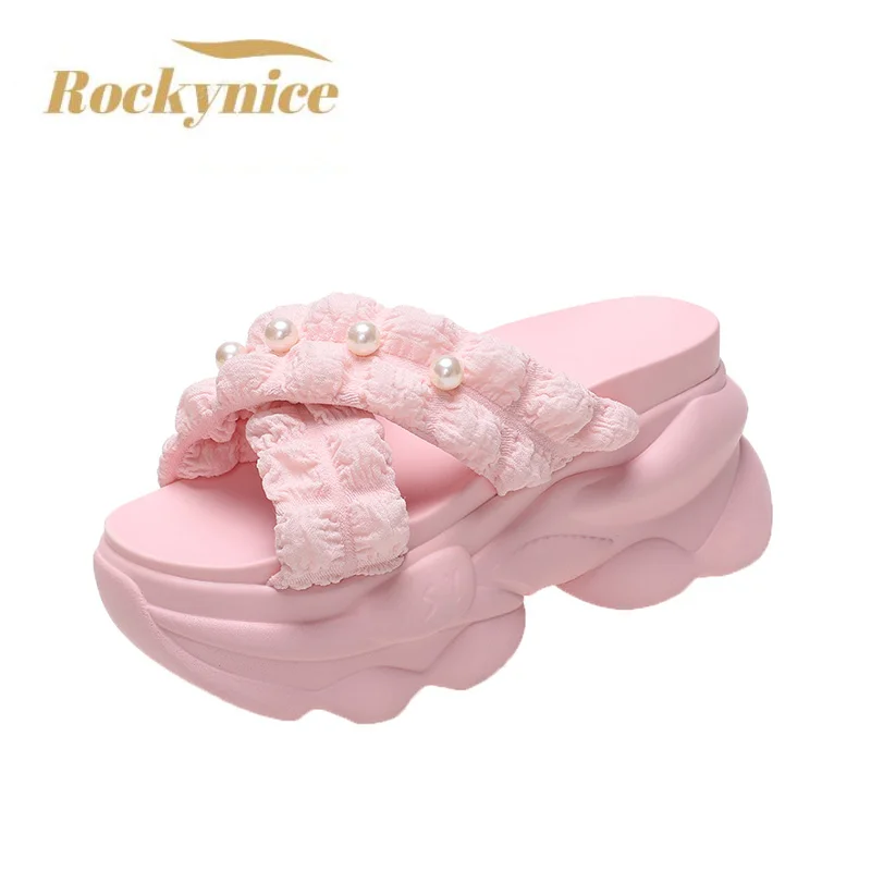 Women's Summer Chunky Slippers 2022 High Heel Sandals Flip Flops Thick-Bottom Pearl Slippers Wedge Platform Beach Slides Zapatos 
Women's Summer Chunky Slippers 2022 High Heel Sandals Flip Flops Thick-Bottom Pearl Slippers Wedge Platform Beach Slides Zapatos