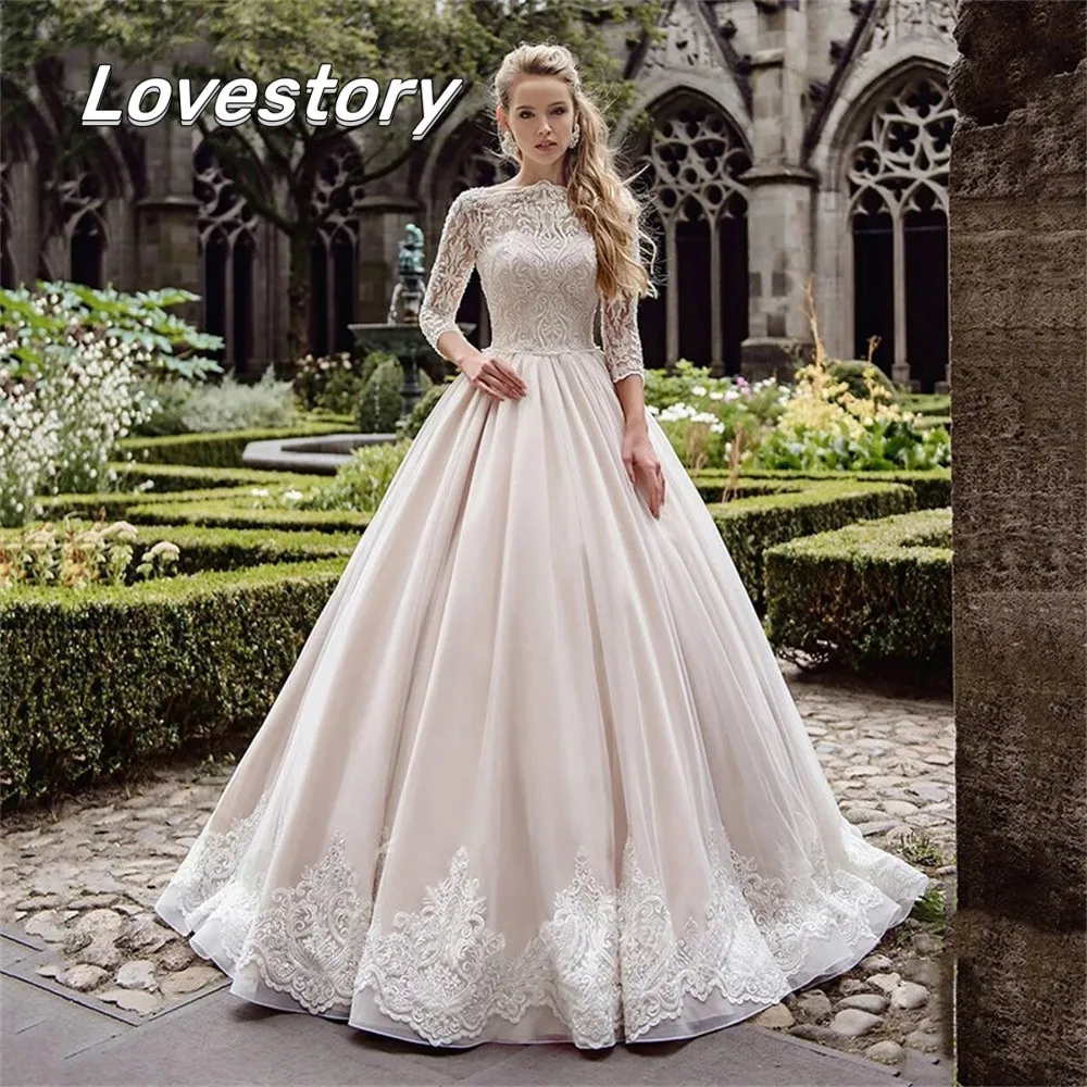 Princess Wedding Dresses Ball Gowns Lace 3/4 Sleeves Lace Bride Robes Appliques Bridal Gowns Boat Neck Buttons Vestidos De Noiva
Princess Wedding Dresses Ball Gowns Lace 3/4 Sleeves Lace Bride Robes Appliques Bridal Gowns Boat Neck Buttons Vestidos De Noiva