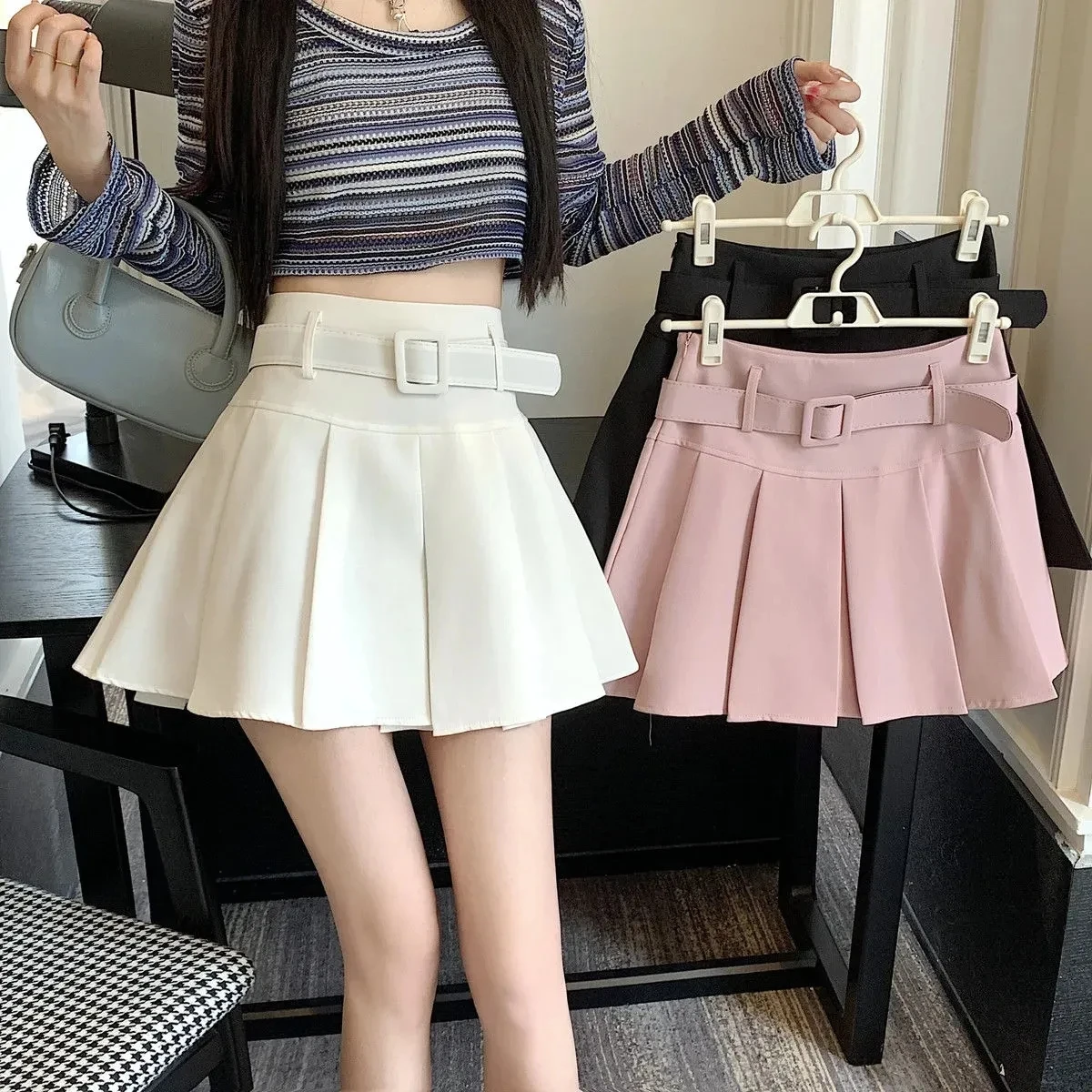 Korean half skirt Slimming Sexy Women's half skirt Anti glare With safety pants With a belt Summer Pleated skirt
Korean half skirt Slimming Sexy Women's half skirt Anti glare With safety pants With a belt Summer Pleated skirt