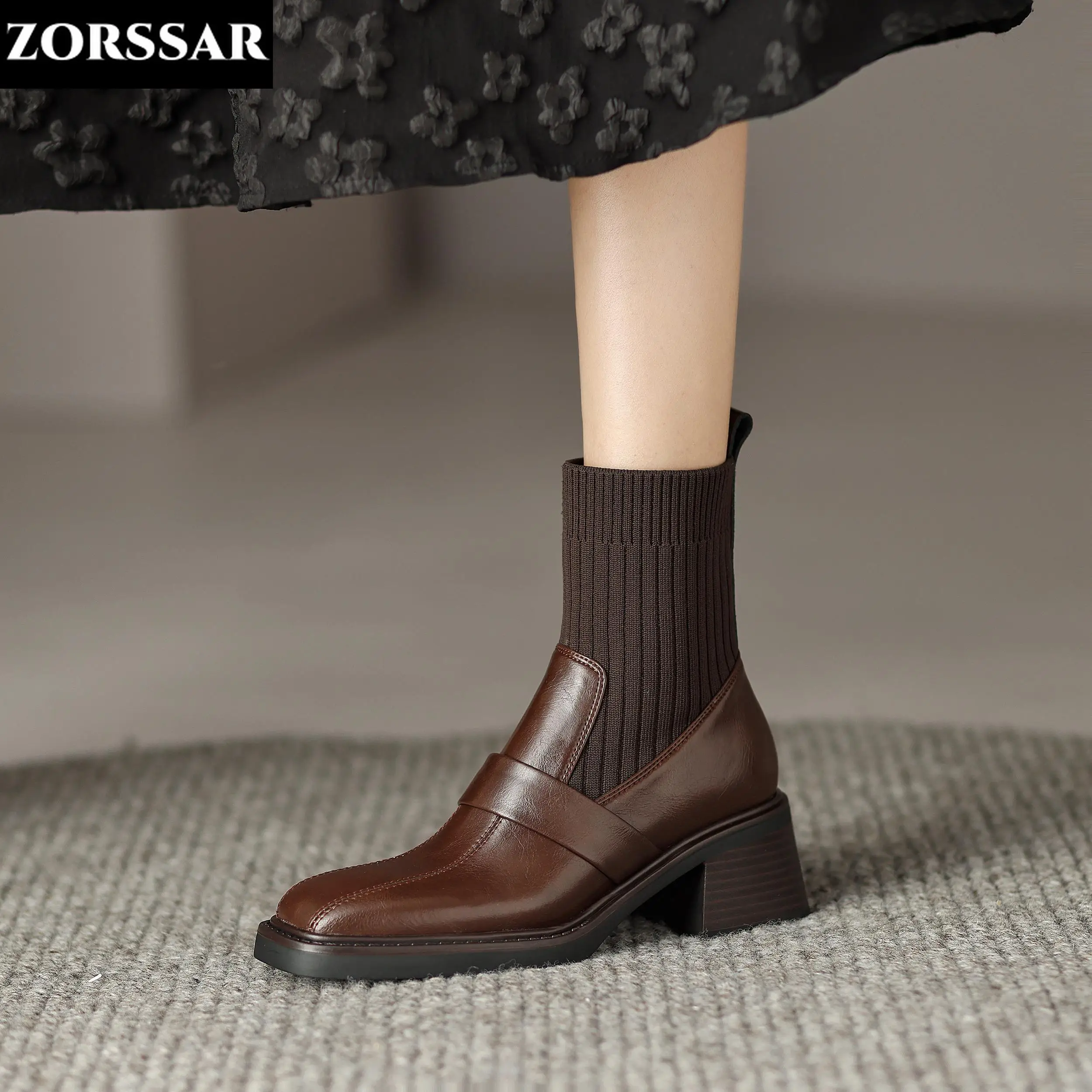 2024 New Cow Split Leather Square Toe Thick High Heels Chelsea Boots Platform Splicing Slip on Retro Fashion Cozy Ankle Boots
2024 New Cow Split Leather Square Toe Thick High Heels Chelsea Boots Platform Splicing Slip on Retro Fashion Cozy Ankle Boots