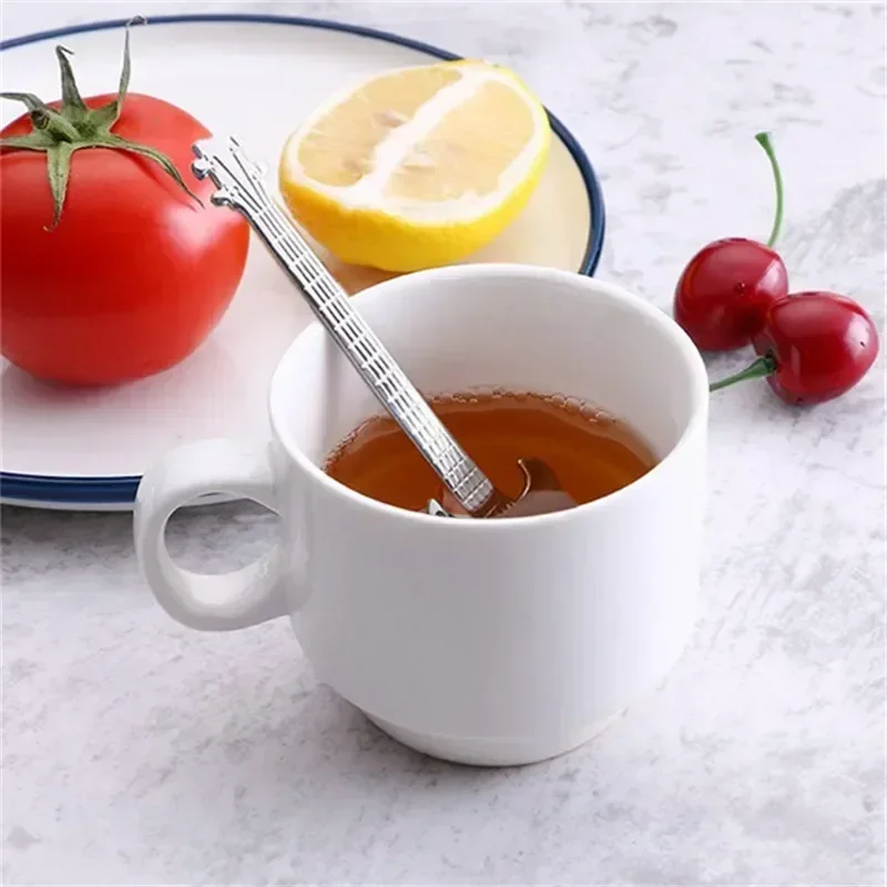 Чайные ложки в стиле ретро для детей, стальные Десертные Ложки для гитары, серебристые аксессуары для мини-торта, кофе, свадьбы, 4 шт.
Чайные ложки в стиле ретро для детей, стальные Десертные Ложки для гитары, серебристые аксессуары для мини-торта, кофе, свадьбы, 4 шт.