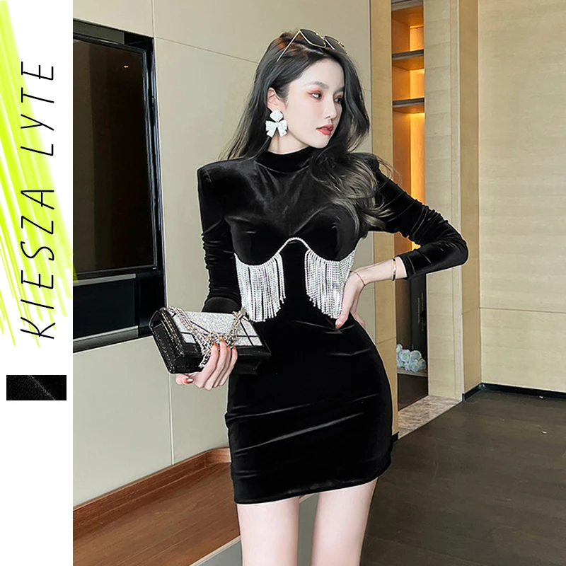 Женское Бархатное облегающее Черное мини-платье, весна 2024, женское Клубное платье с круглым вырезом и бахромой, платье 
Женское Бархатное облегающее Черное мини-платье, весна 2024, женское Клубное платье с круглым вырезом и бахромой, платье
