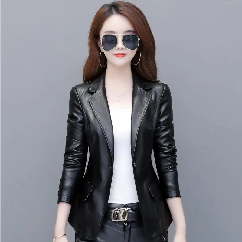 New S-4XL Suit Collar Women's Leather Jacket 2023 Spring Motorcycle Leather Jacket Women Leather Suit Female Jacket Blazer
New S-4XL Suit Collar Women's Leather Jacket 2023 Spring Motorcycle Leather Jacket Women Leather Suit Female Jacket Blazer