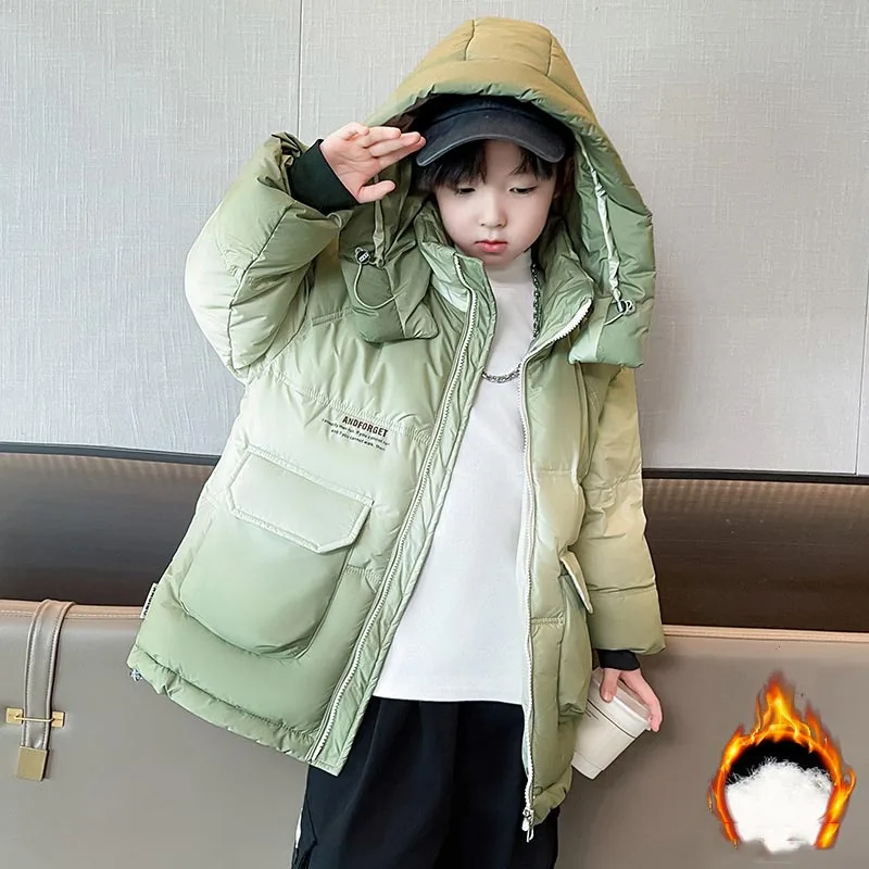 

Корейская зимняя утепленная хлопковая куртка для мальчиков младшего возраста, ветрозащитная теплая парка с капюшоном для мальчиков начальной школы, Теплые Топы с градиентом, верхняя одежда для мальчиков