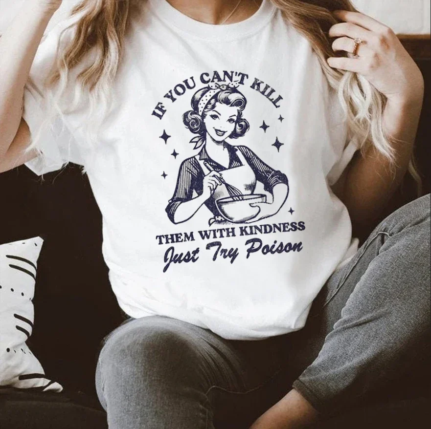 

Футболка с графическим принтом «убить их с добротой», винтажная модная женская Милая футболка в повседневном стиле, хипстерская рубашка с принтом ведьмы