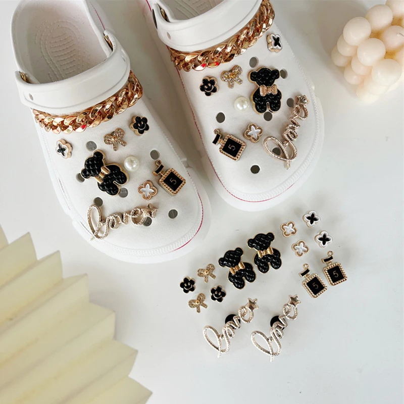 

24PCS/Set DIY Pearl Croc Shoes Charms Luxury Bling Chain Shoe Decoration Buckle For Women Girls Croc Gift Shoelace Accessories