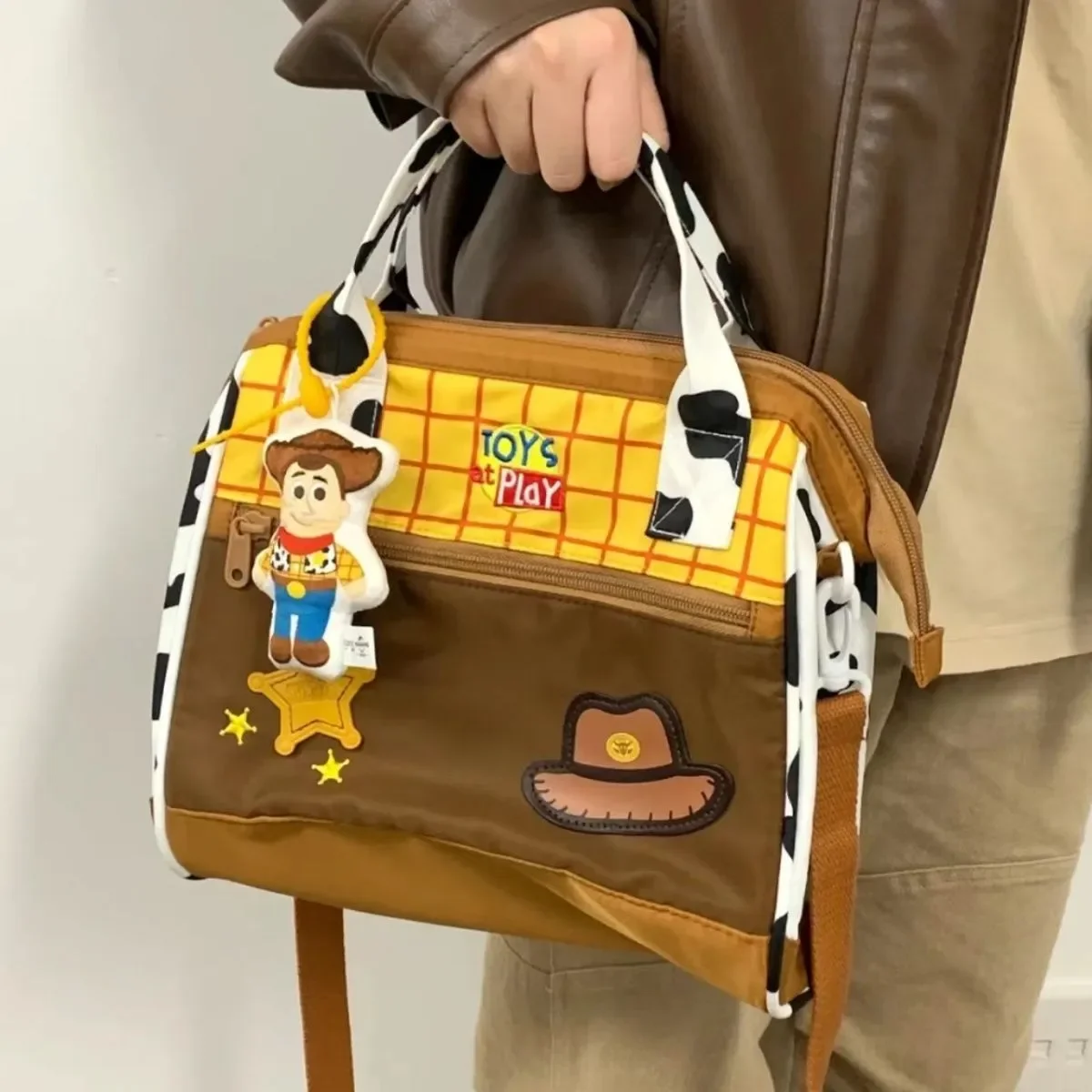 Disney Crossbody Bag Fashion Buzz Lightyear Lightweight Woody Women's Handbag Cartoon Casual Large Capacity Women's Bag
Disney Crossbody Bag Fashion Buzz Lightyear Lightweight Woody Women's Handbag Cartoon Casual Large Capacity Women's Bag