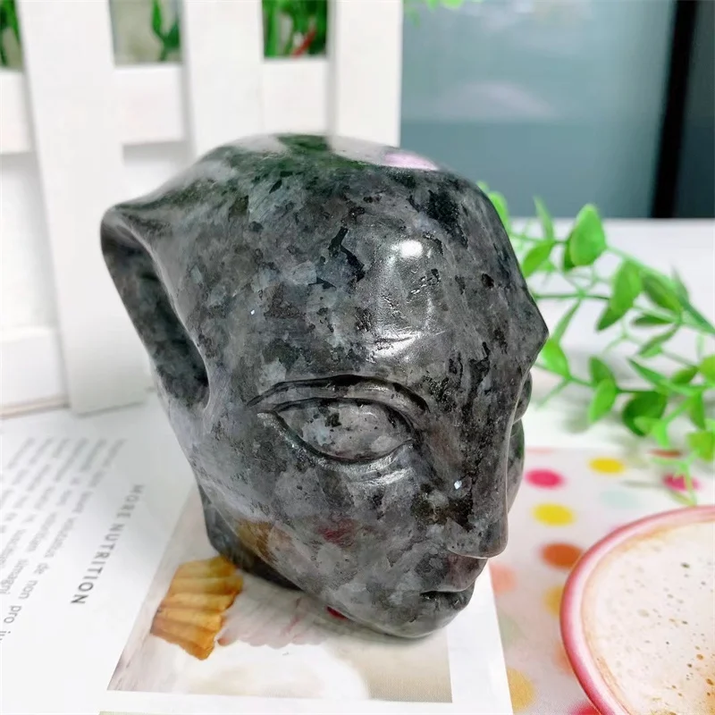 Natural Larvikite Alien Skull Crystal Carving Statue Healing Energy Gemstone Crafts For Home Decoration Or Children Gift 1pcs 
Natural Larvikite Alien Skull Crystal Carving Statue Healing Energy Gemstone Crafts For Home Decoration Or Children Gift 1pcs