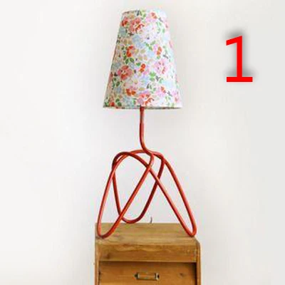 Italian 7329 bedside creative atmosphere Nightlight girl's bedroom light luxury net red diamond desk lamp
Italian 7329 bedside creative atmosphere Nightlight girl's bedroom light luxury net red diamond desk lamp