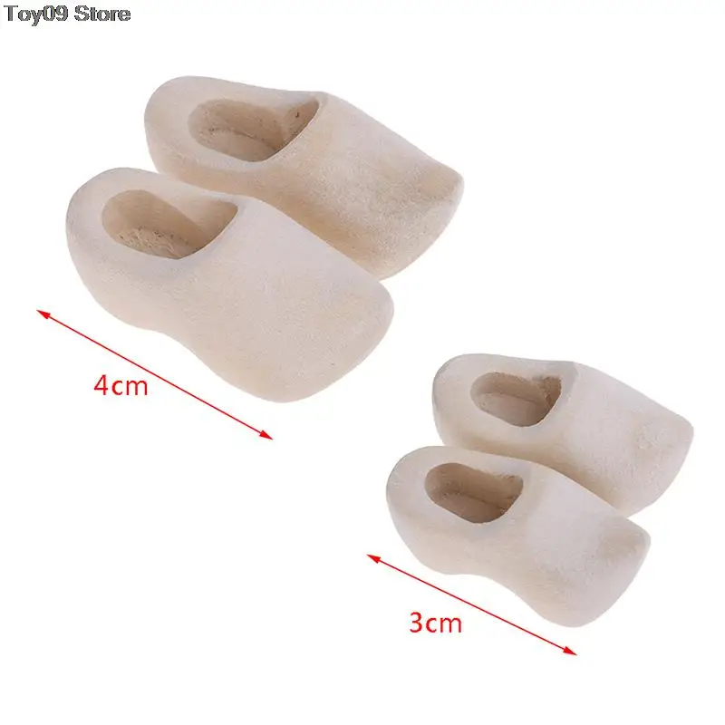 2PCS 1/12 Dollhouse Miniature Dutch 3cm Wooden Shoes Handmade Wooden Clogs Simulation Scene Collocation Model DIY Accessories
2PCS 1/12 Dollhouse Miniature Dutch 3cm Wooden Shoes Handmade Wooden Clogs Simulation Scene Collocation Model DIY Accessories
