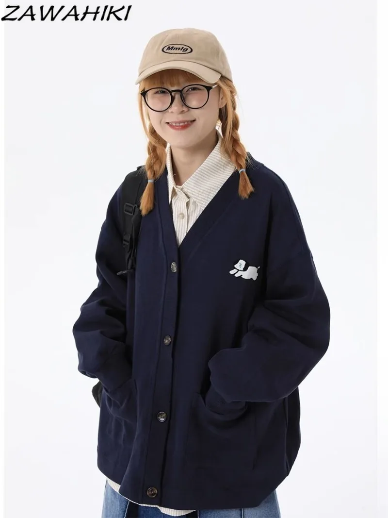 ZAWAHIKI Japanese Vintage Designed Korean Fashion Preppy V-neck Dog Embroidery Cardigan Tops Loose Casual Button-up Sweater
ZAWAHIKI Japanese Vintage Designed Korean Fashion Preppy V-neck Dog Embroidery Cardigan Tops Loose Casual Button-up Sweater